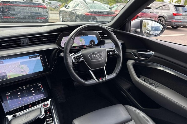 Used Audi e-tron S 2021 for sale - 76239651: Photo 33