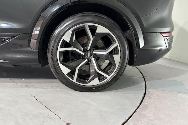 Used Audi SQ8 e-tron 2023 for sale - 76215695: Photo 12