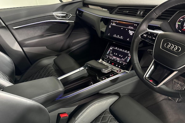 Used Audi SQ8 e-tron 2023 for sale - 76215695: Photo 26