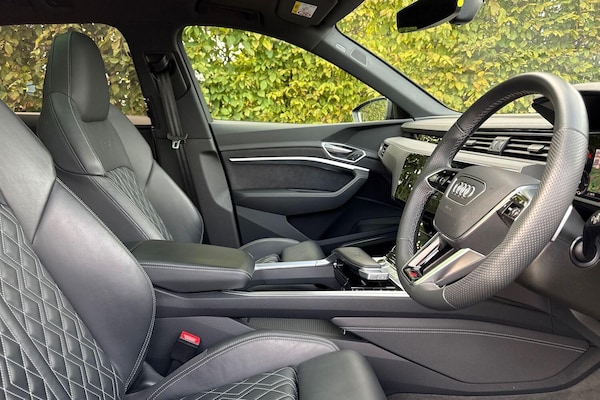 Used Audi SQ8 e-tron 2023 for sale - 76215695: Photo 28