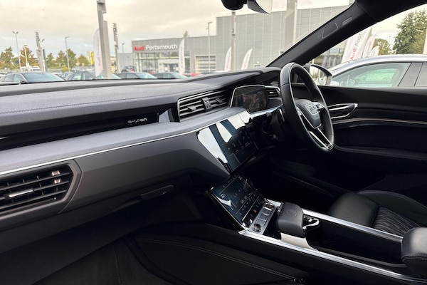 Used Audi SQ8 e-tron 2023 for sale - 76215695: Photo 32