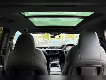 Used Audi SQ8 e-tron 2023 for sale - 76215695: Photo