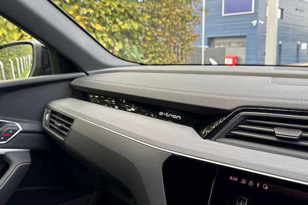 Used Audi SQ8 e-tron 2023 for sale - 76215695: Photo 59
