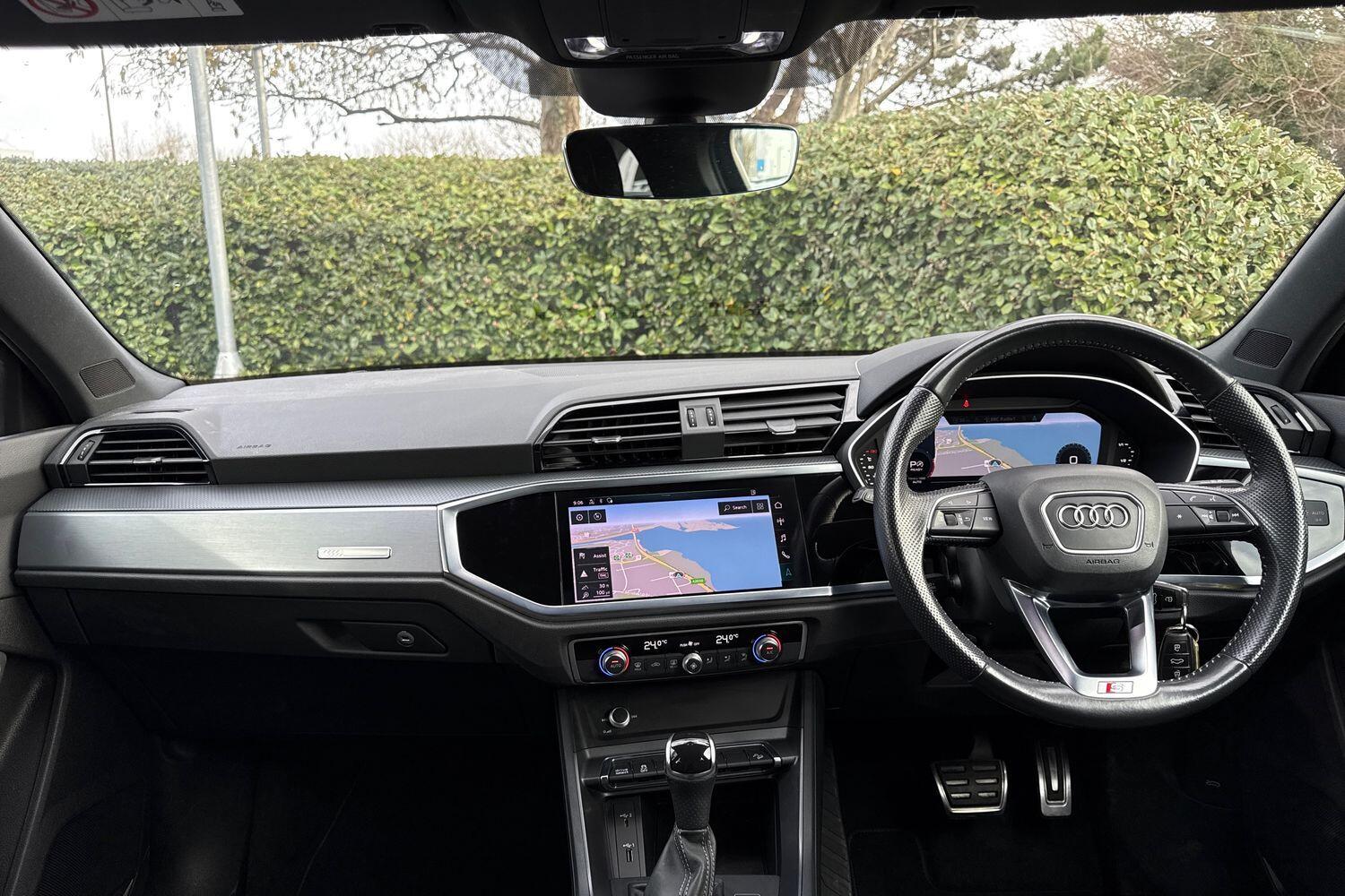 Used Audi Q3 2020 for sale - 77626172: Photo 3