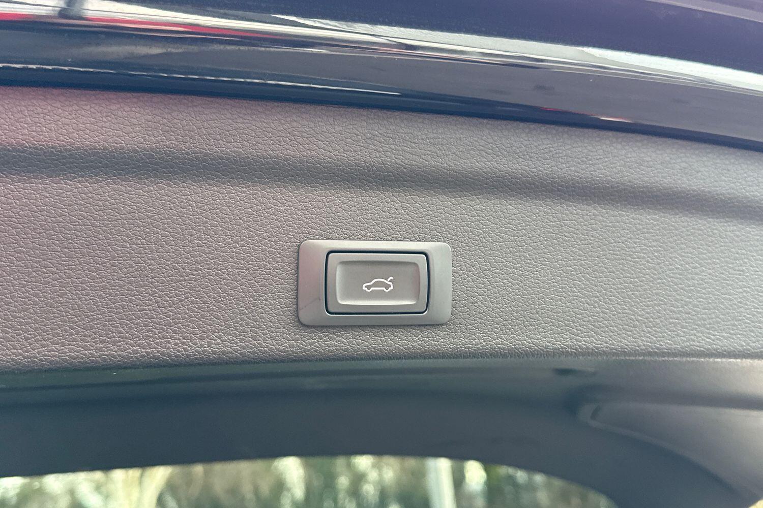 Used Audi Q3 2020 for sale - 77626172: Photo 32