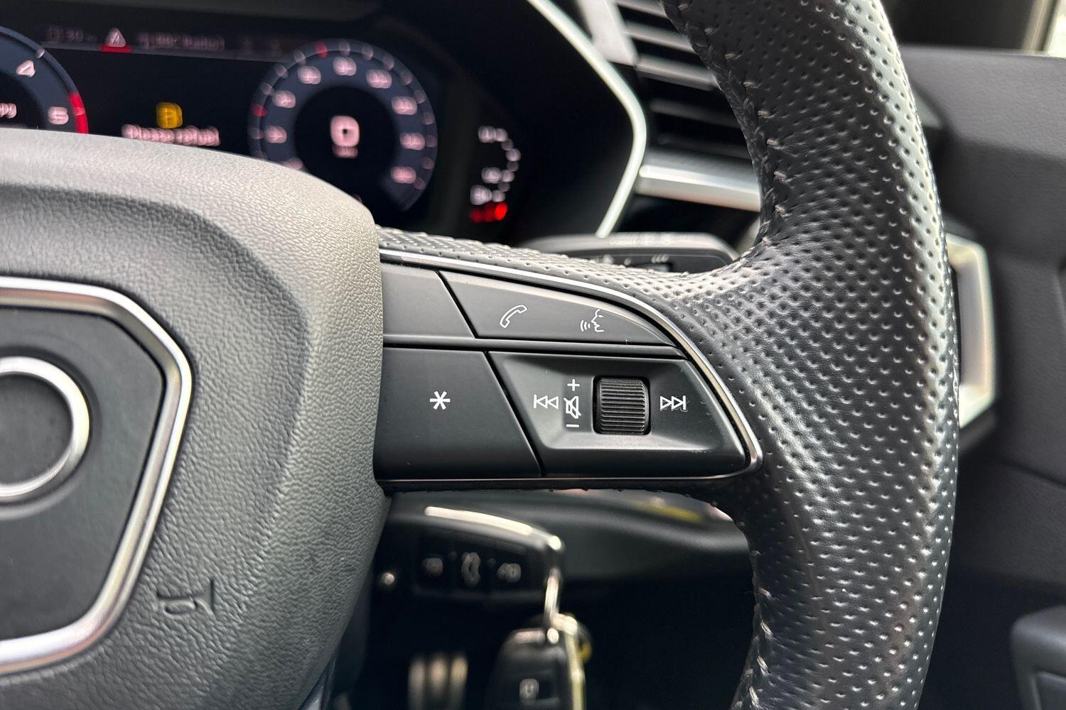 Used Audi Q3 2020 for sale - 77626172: Photo 41