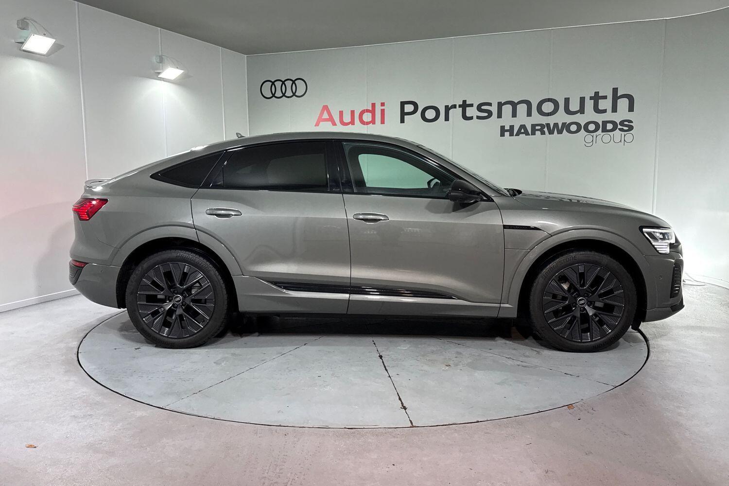 Used Audi Q8 2024 for sale - 77143278: Photo 2