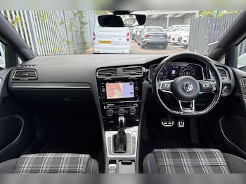 Used Volkswagen Golf 2019 for sale - 75339556: Photo
