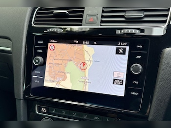 Used Volkswagen Golf 2019 for sale - 75339556: Photo