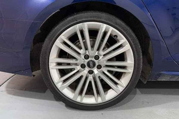 Used Audi A4 Avant 2019 for sale - 76226482: Photo 13