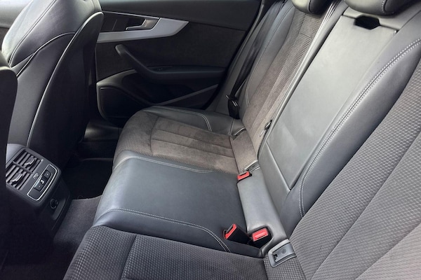Used Audi A4 Avant 2019 for sale - 76226482: Photo 32