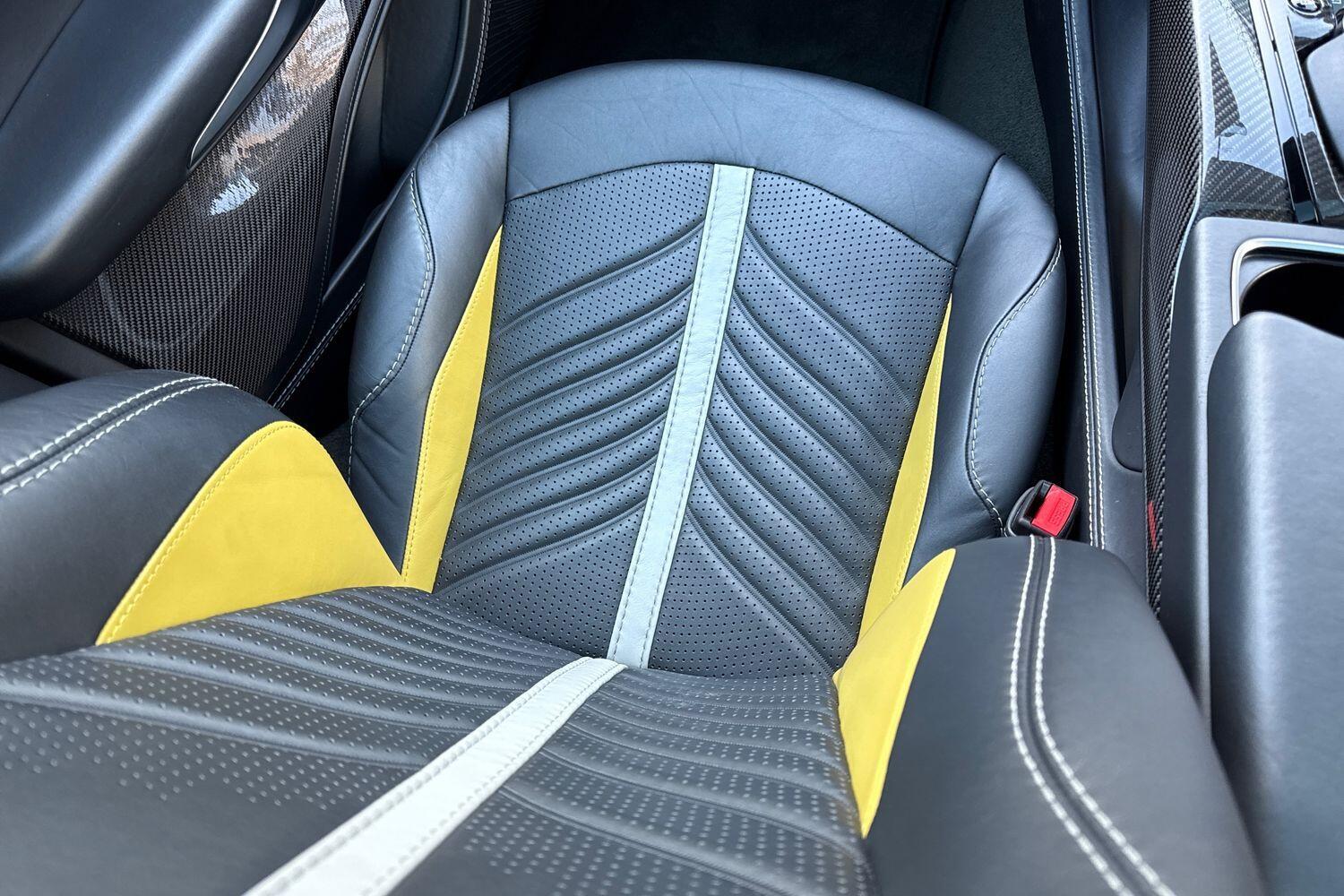 Used Aston Martin DBX 2023 for sale - 77624913: Photo 34