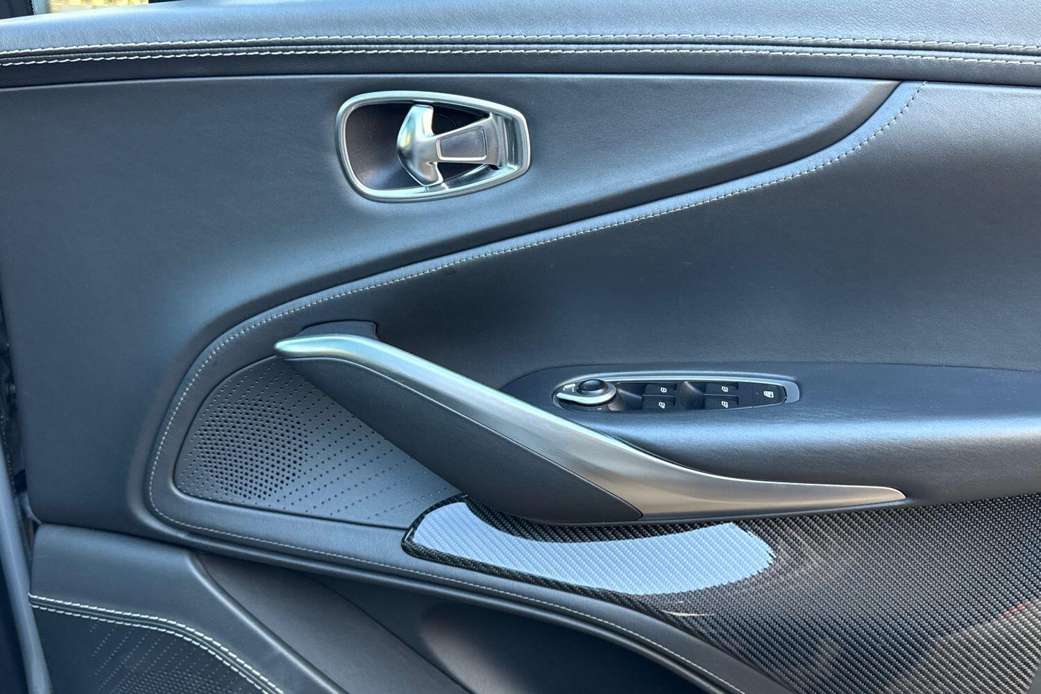 Used Aston Martin DBX 2023 for sale - 77624913: Photo 41