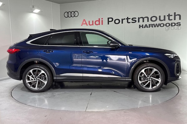 Used Audi Q5 2025 for sale - 76314436: Photo 2