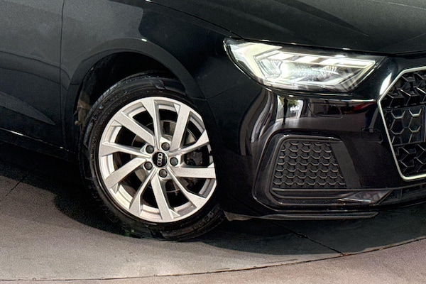 Used Audi A1 2023 for sale - 76295677: Photo 10