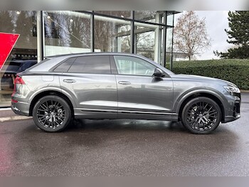 Used Audi Q8 2025 for sale - 77496894: Photo