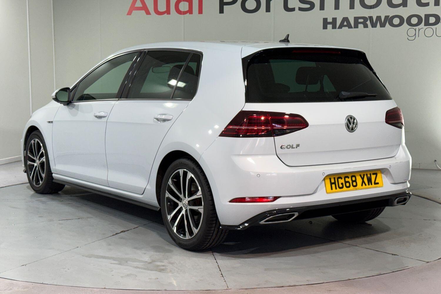 Used Volkswagen Golf 2018 for sale - 76633260: Photo 10