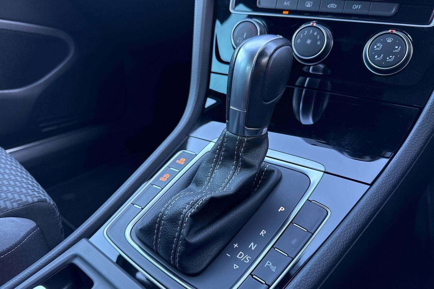 Used Volkswagen Golf 2018 for sale - 76633260: Photo 22