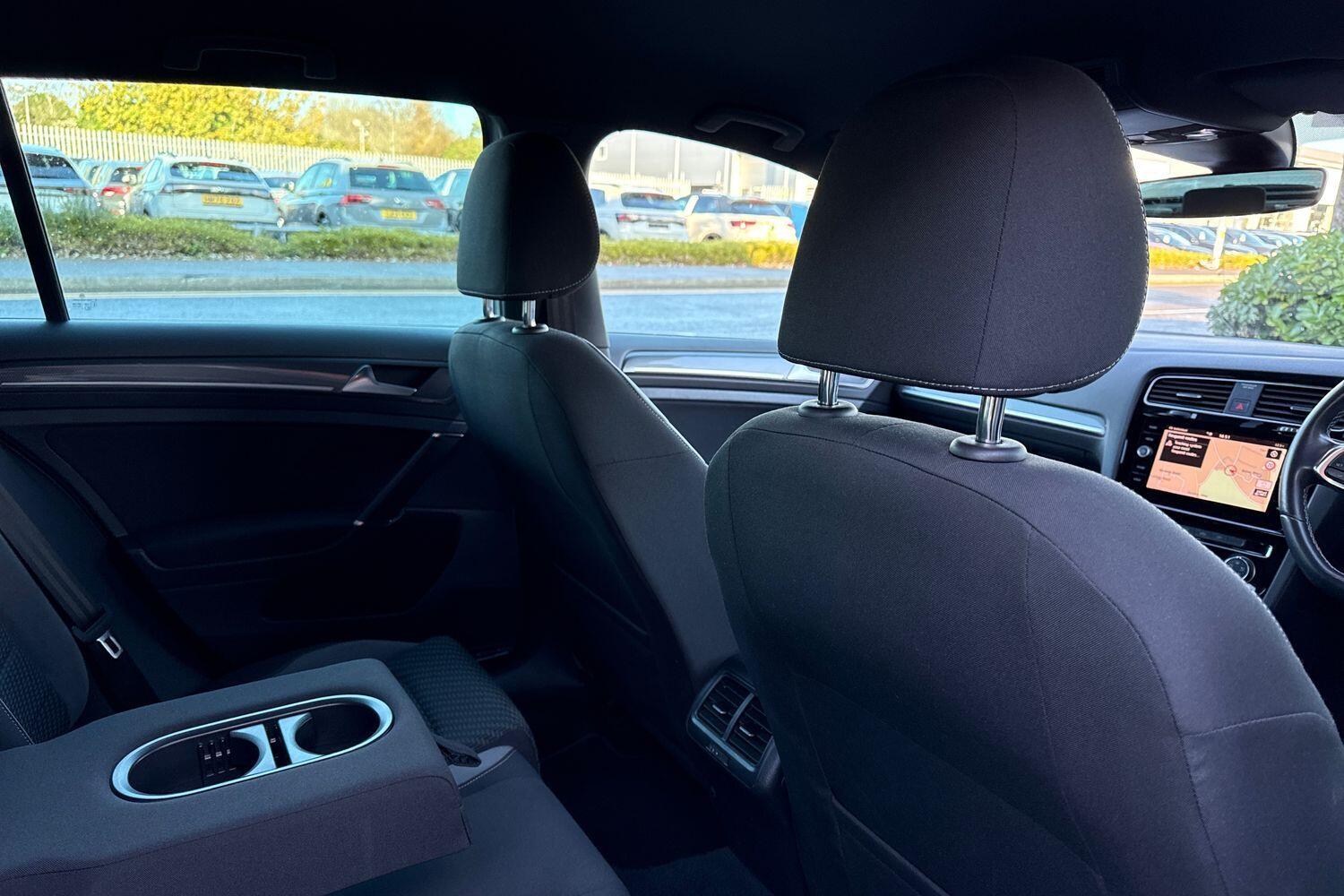 Used Volkswagen Golf 2018 for sale - 76633260: Photo 23