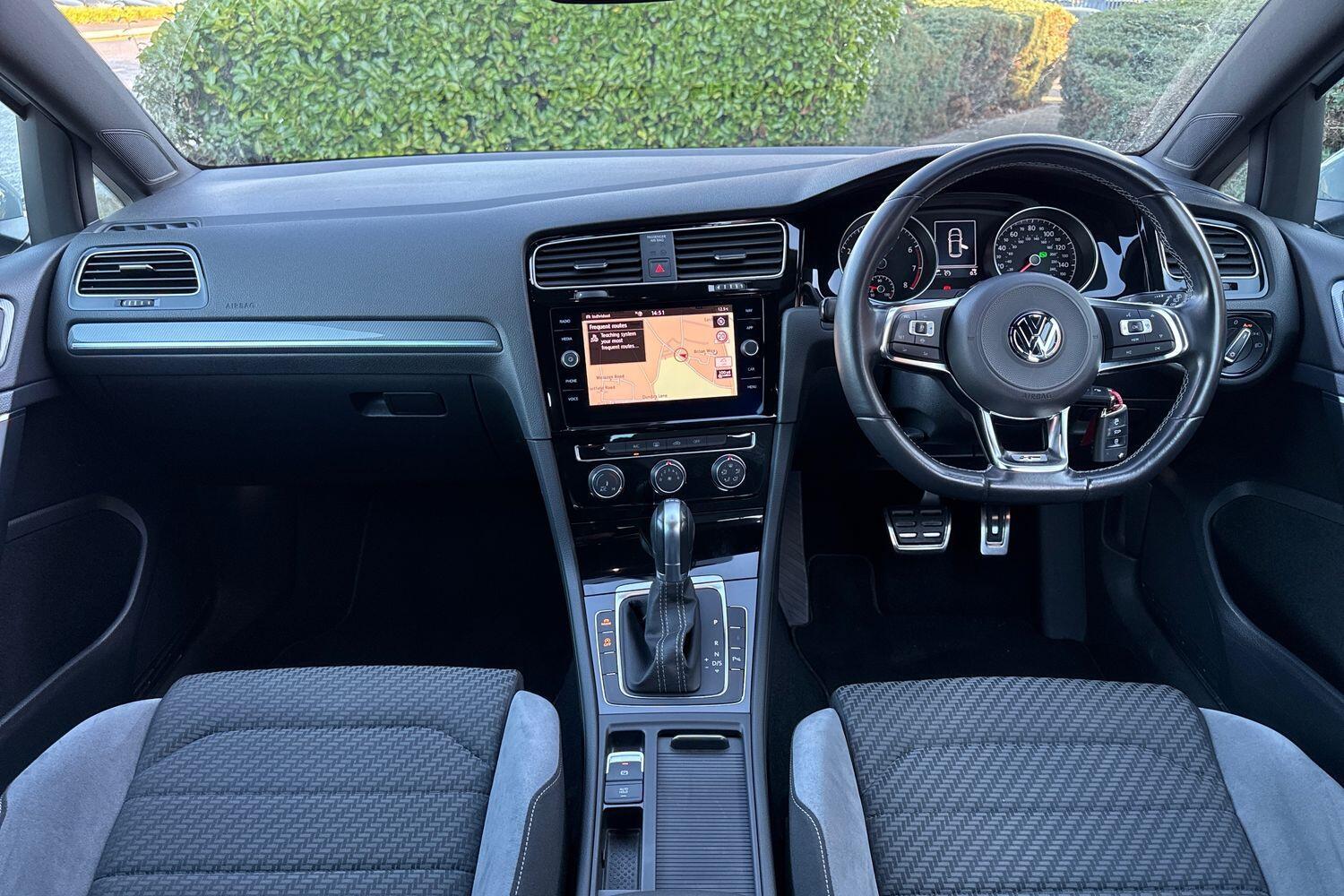 Used Volkswagen Golf 2018 for sale - 76633260: Photo 3