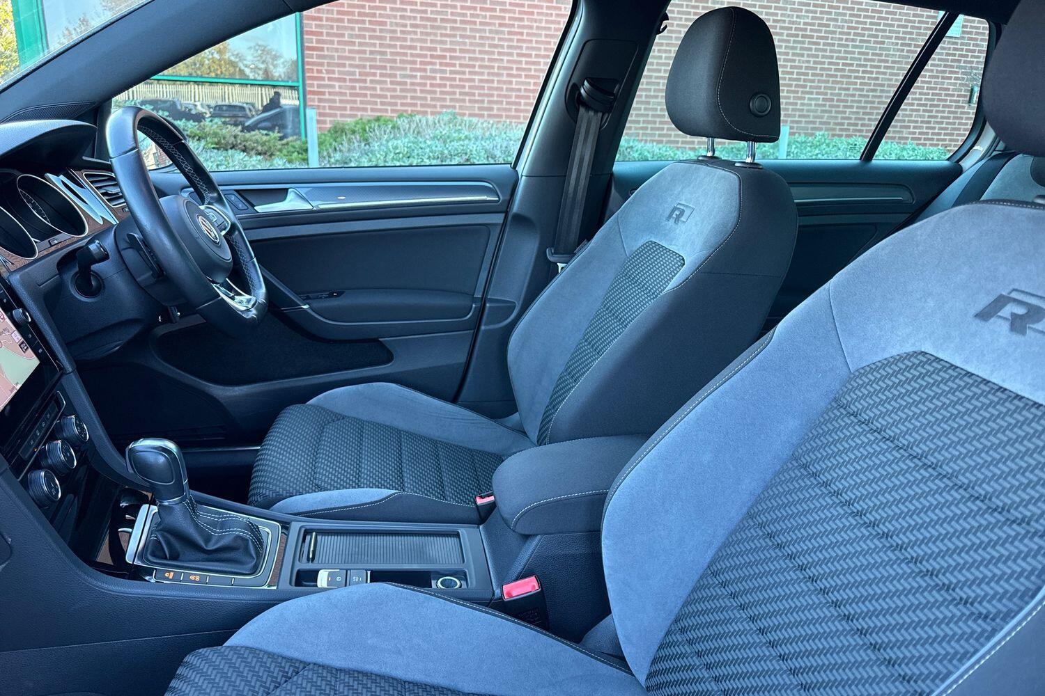 Used Volkswagen Golf 2018 for sale - 76633260: Photo 31