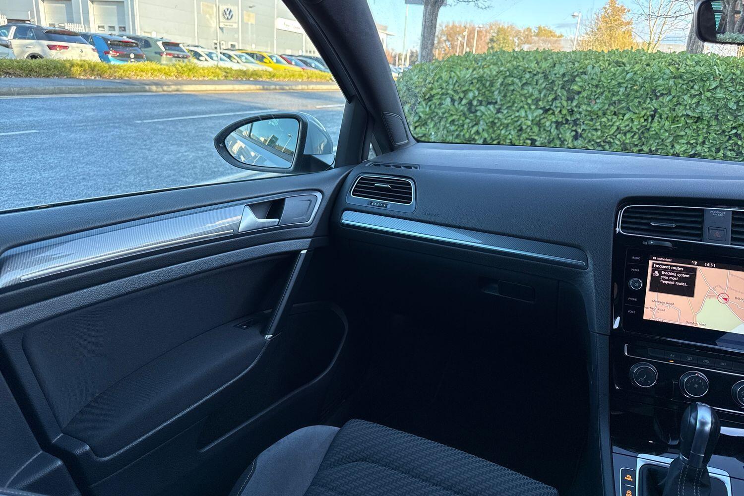 Used Volkswagen Golf 2018 for sale - 76633260: Photo 38