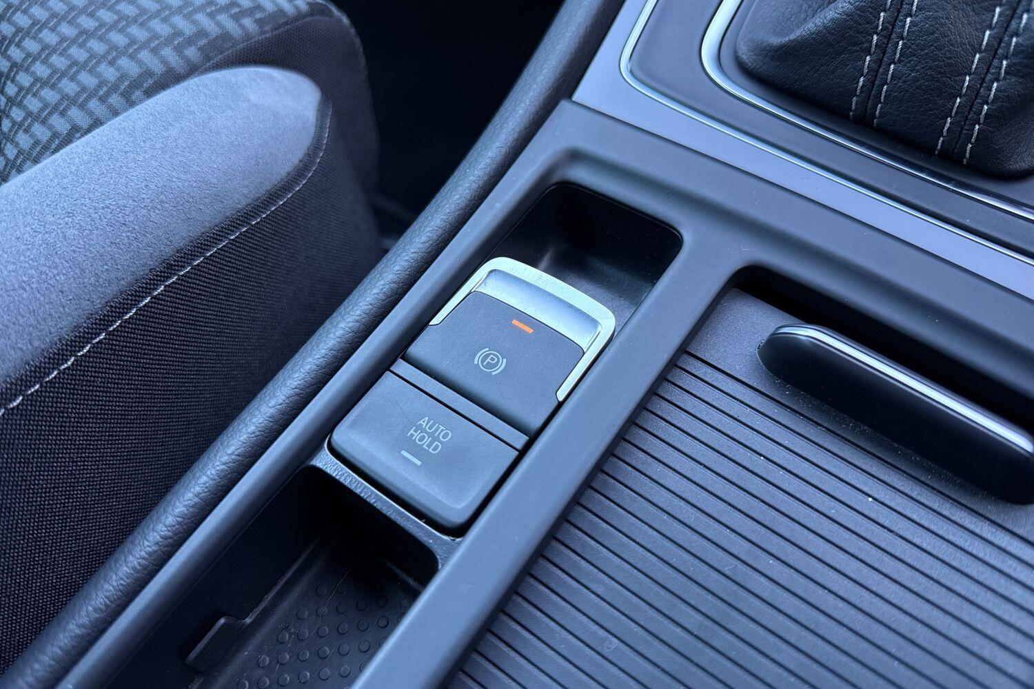 Used Volkswagen Golf 2018 for sale - 76633260: Photo 39