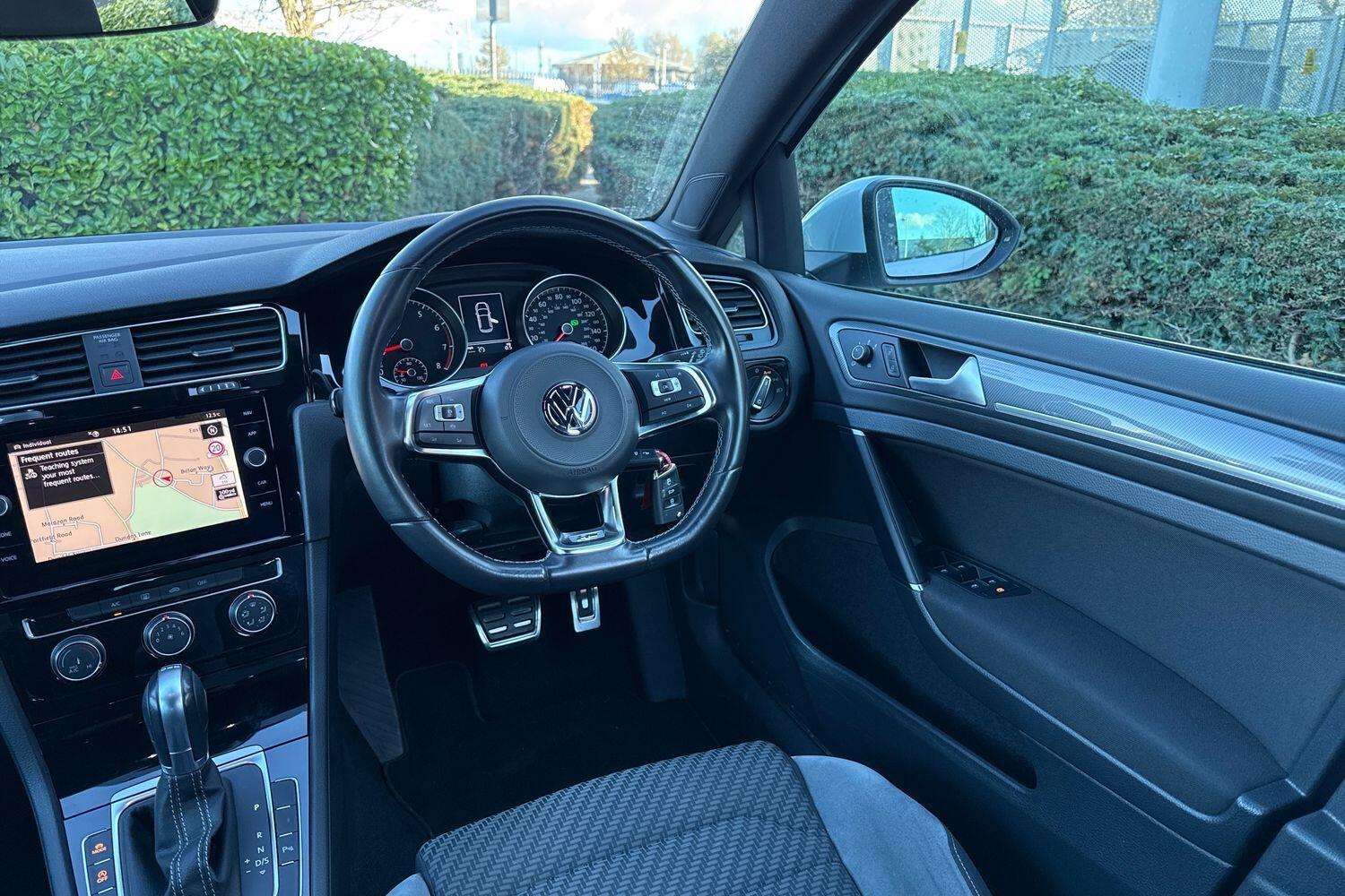 Used Volkswagen Golf 2018 for sale - 76633260: Photo 40