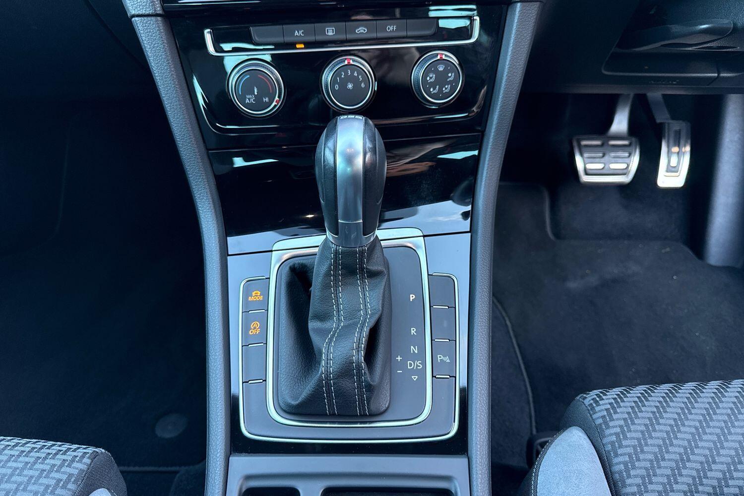 Used Volkswagen Golf 2018 for sale - 76633260: Photo 42