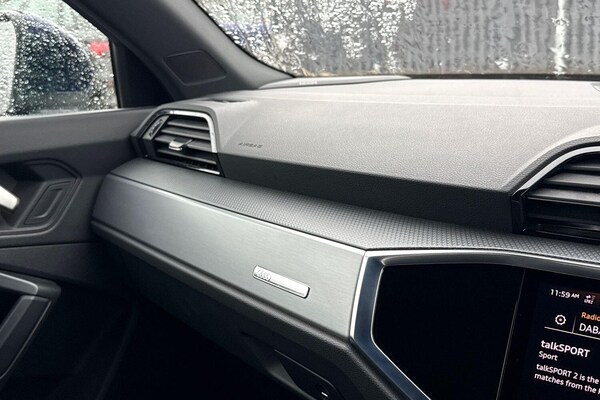 Used Audi Q3 2022 for sale - 76326923: Photo 42