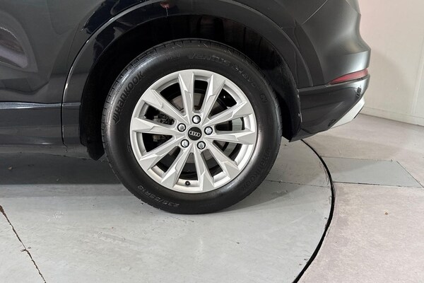 Used Audi Q3 2023 for sale - 76026364: Photo 12