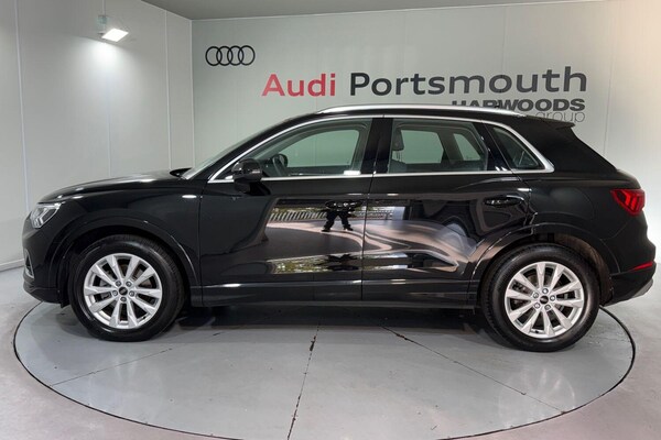 Used Audi Q3 2023 for sale - 76026364: Photo 2