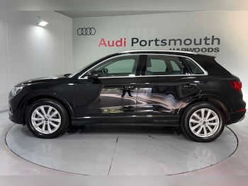 Used Audi Q3 2023 for sale - 76026364: Photo 2