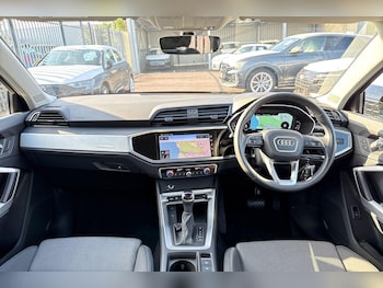 Used Audi Q3 2023 for sale - 76026364: Photo 3