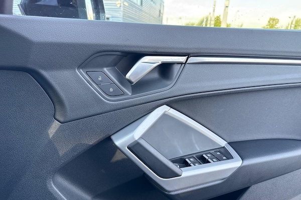 Used Audi Q3 2023 for sale - 76026364: Photo 45