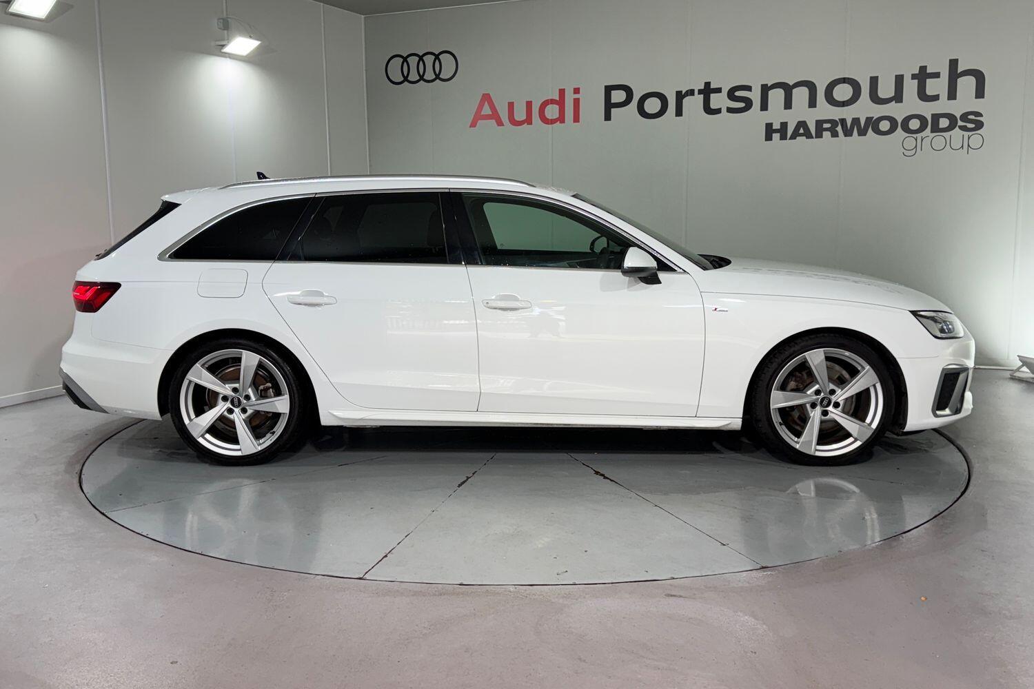 Used Audi A4 2023 for sale - 76584581: Photo 2