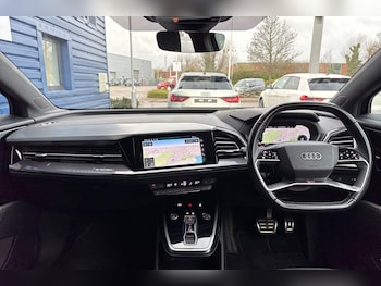 Used Audi Q4 e-tron 2021 for sale - 77155665: Photo