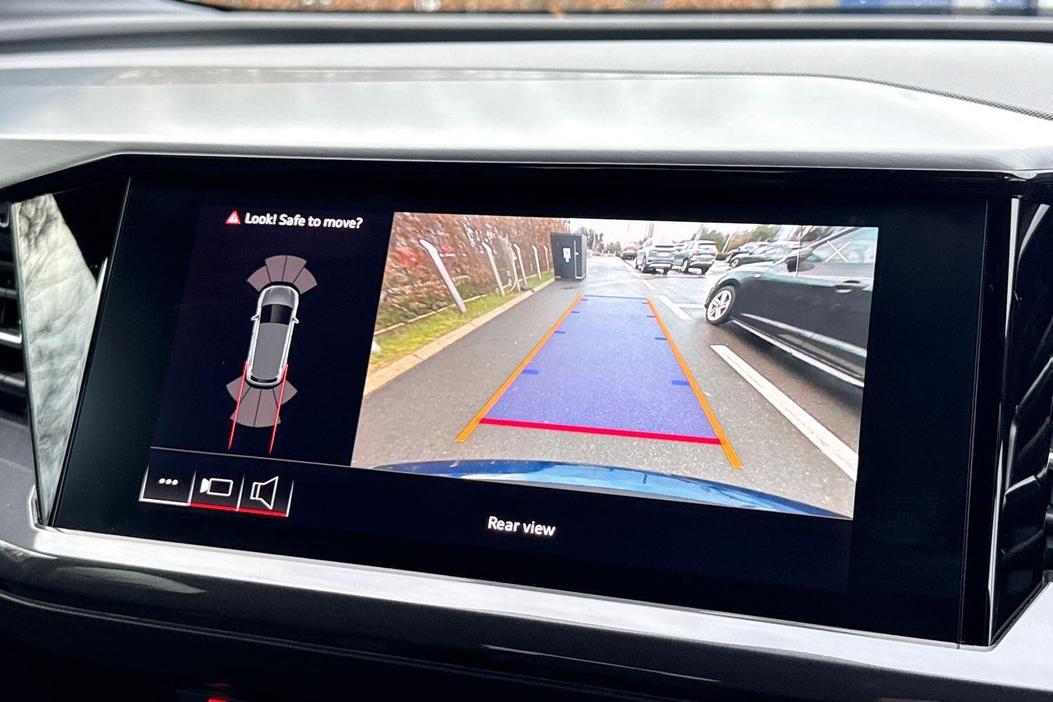 Used Audi Q4 e-tron 2021 for sale - 77155665: Photo 4