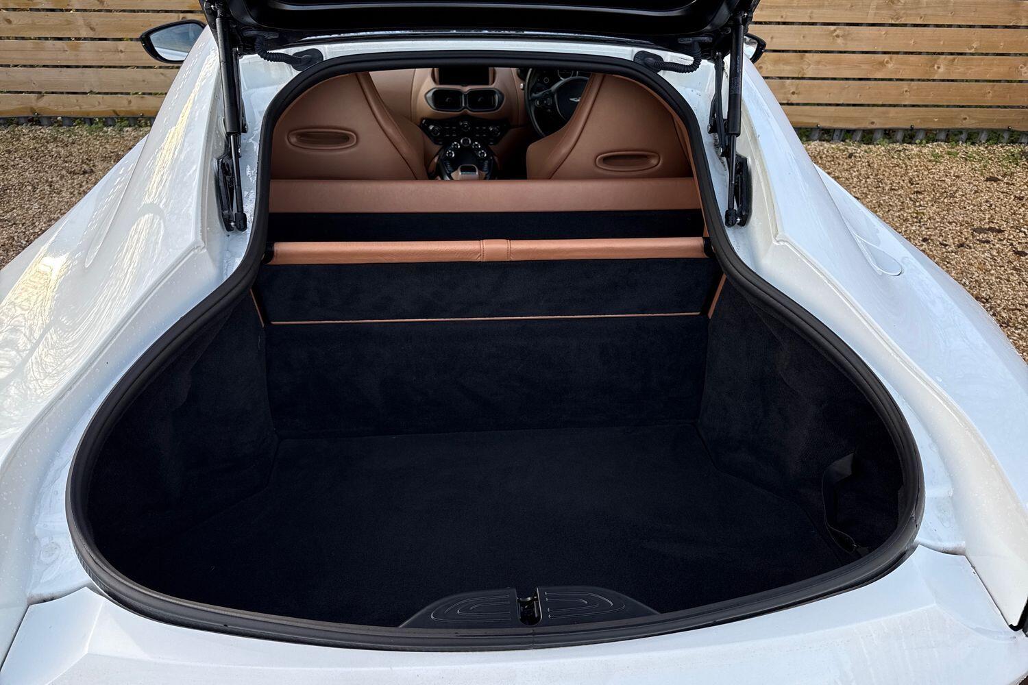 Used Aston Martin Vantage 2020 for sale - 77625362: Photo 21