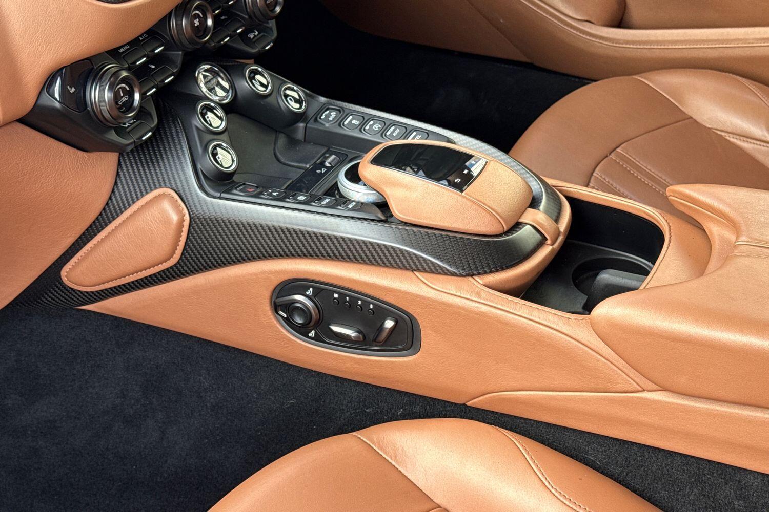 Used Aston Martin Vantage 2020 for sale - 77625362: Photo 32