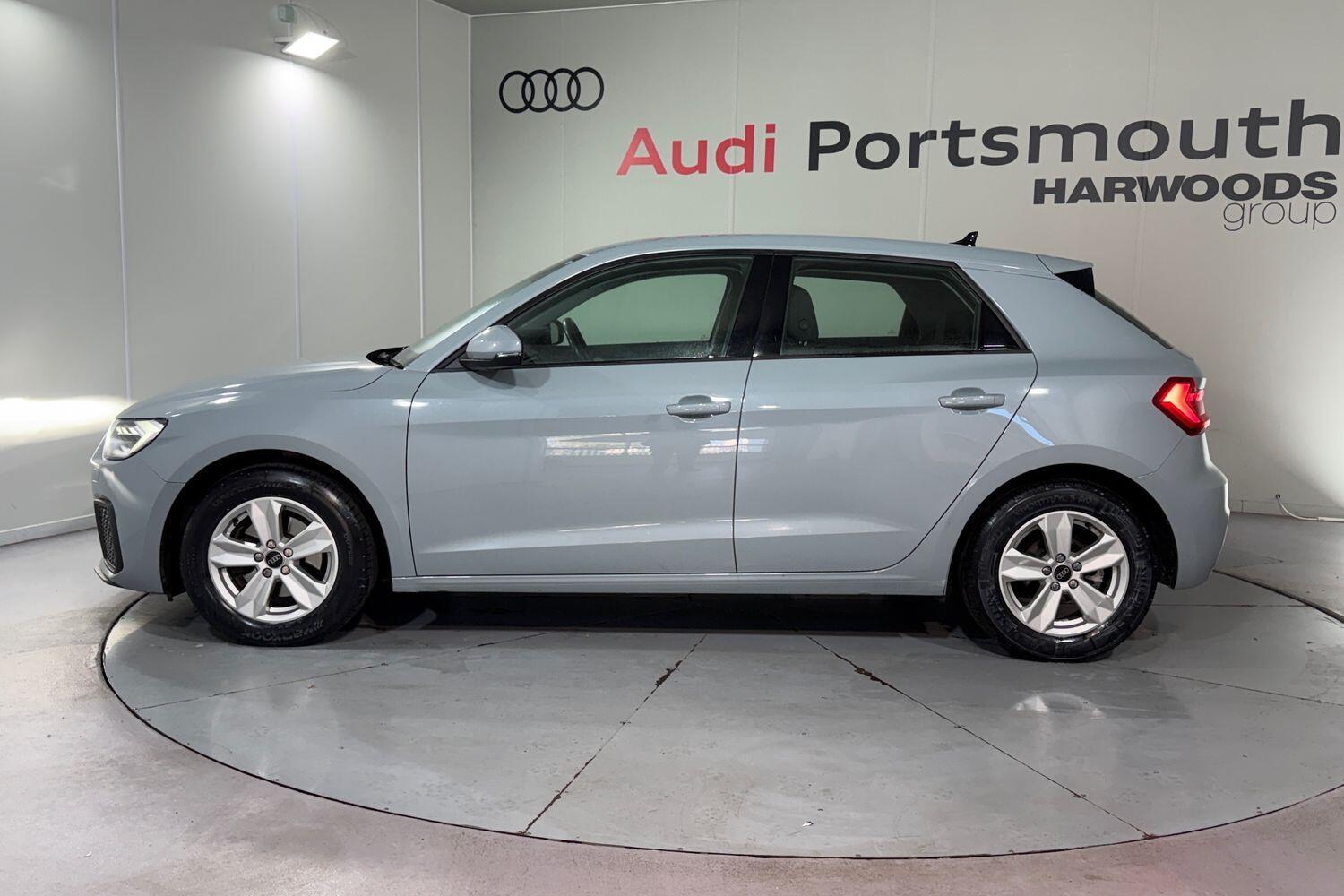 Used Audi A1 for sale - 76658749: Photo 11