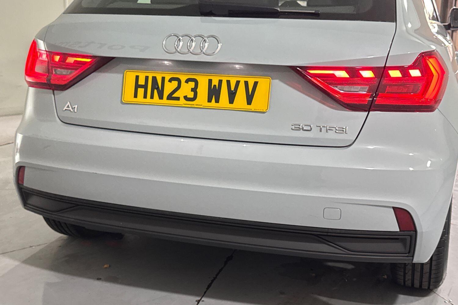 Used Audi A1 for sale - 76658749: Photo 16
