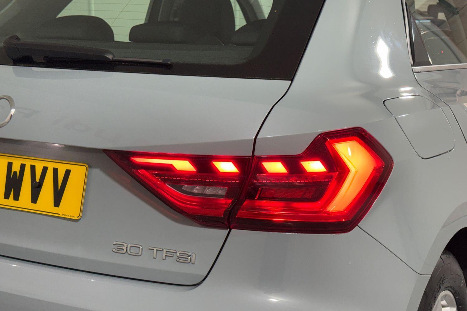 Used Audi A1 for sale - 76658749: Photo 22