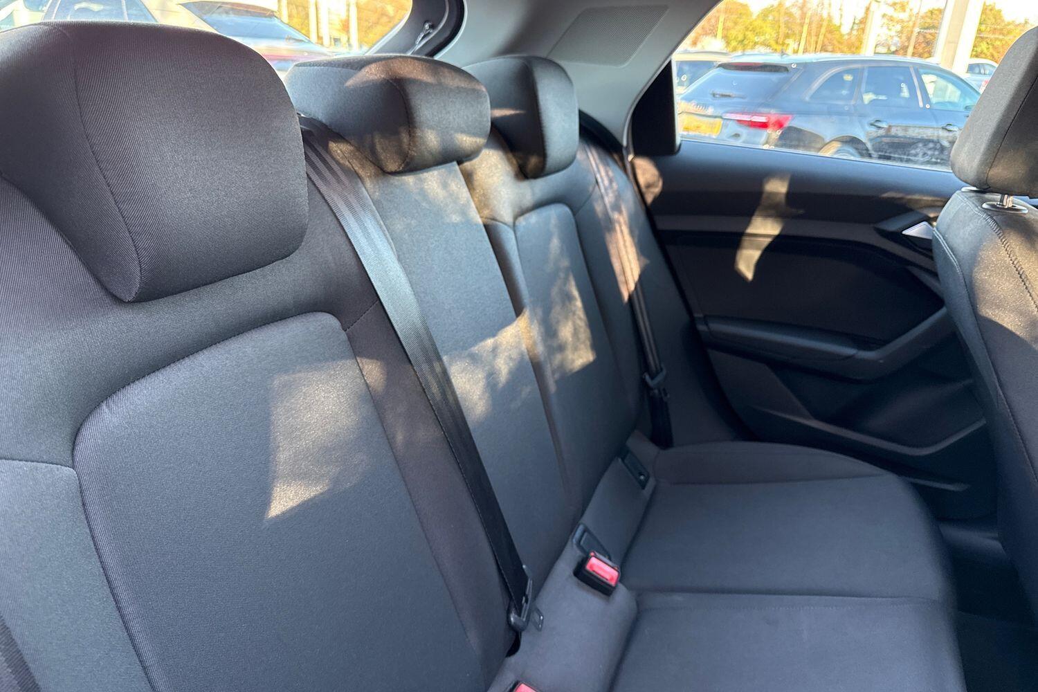 Used Audi A1 for sale - 76658749: Photo 24