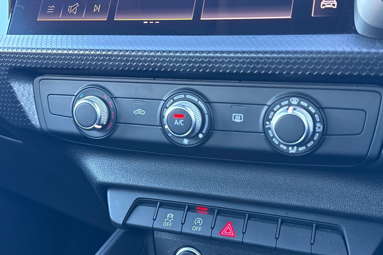 Used Audi A1 for sale - 76658749: Photo 25