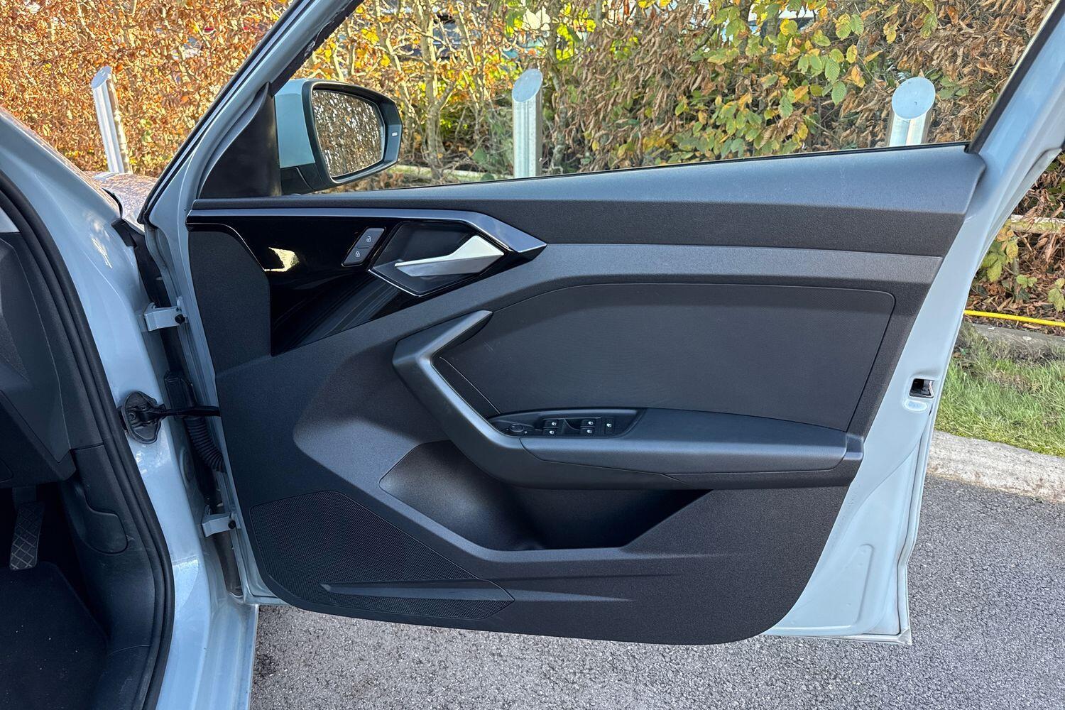 Used Audi A1 for sale - 76658749: Photo 45