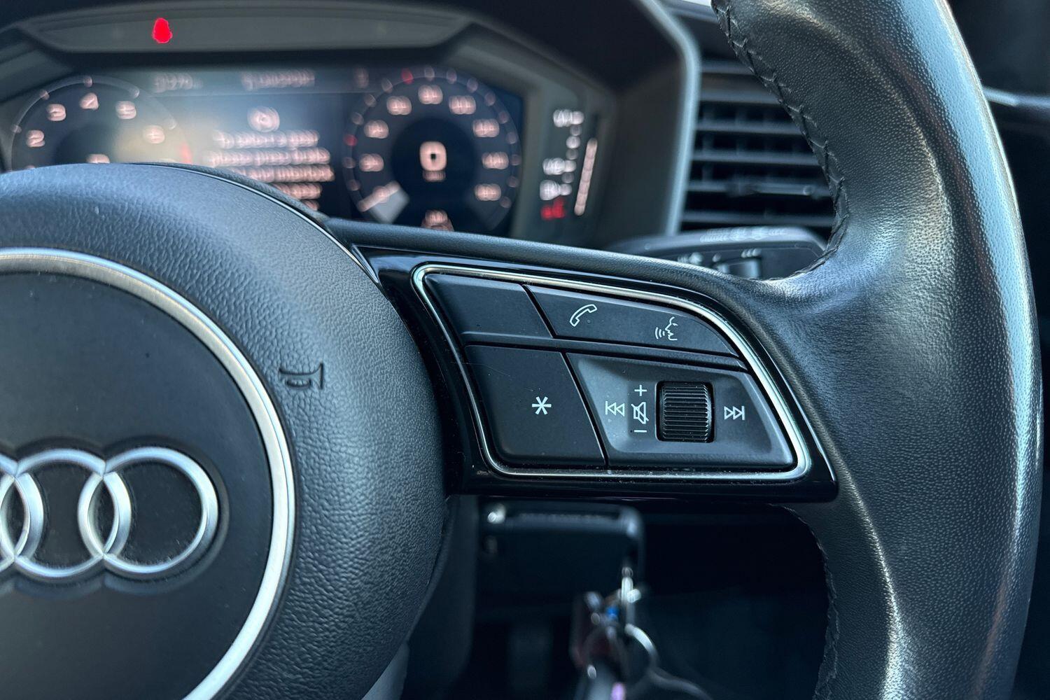 Used Audi A1 for sale - 76658749: Photo 49