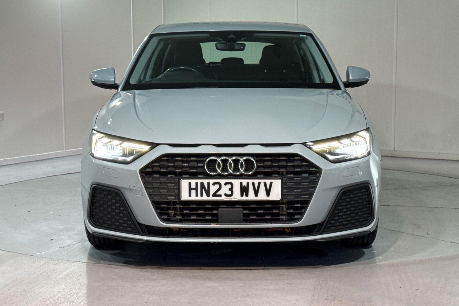 Used Audi A1 for sale - 76658749: Photo 5