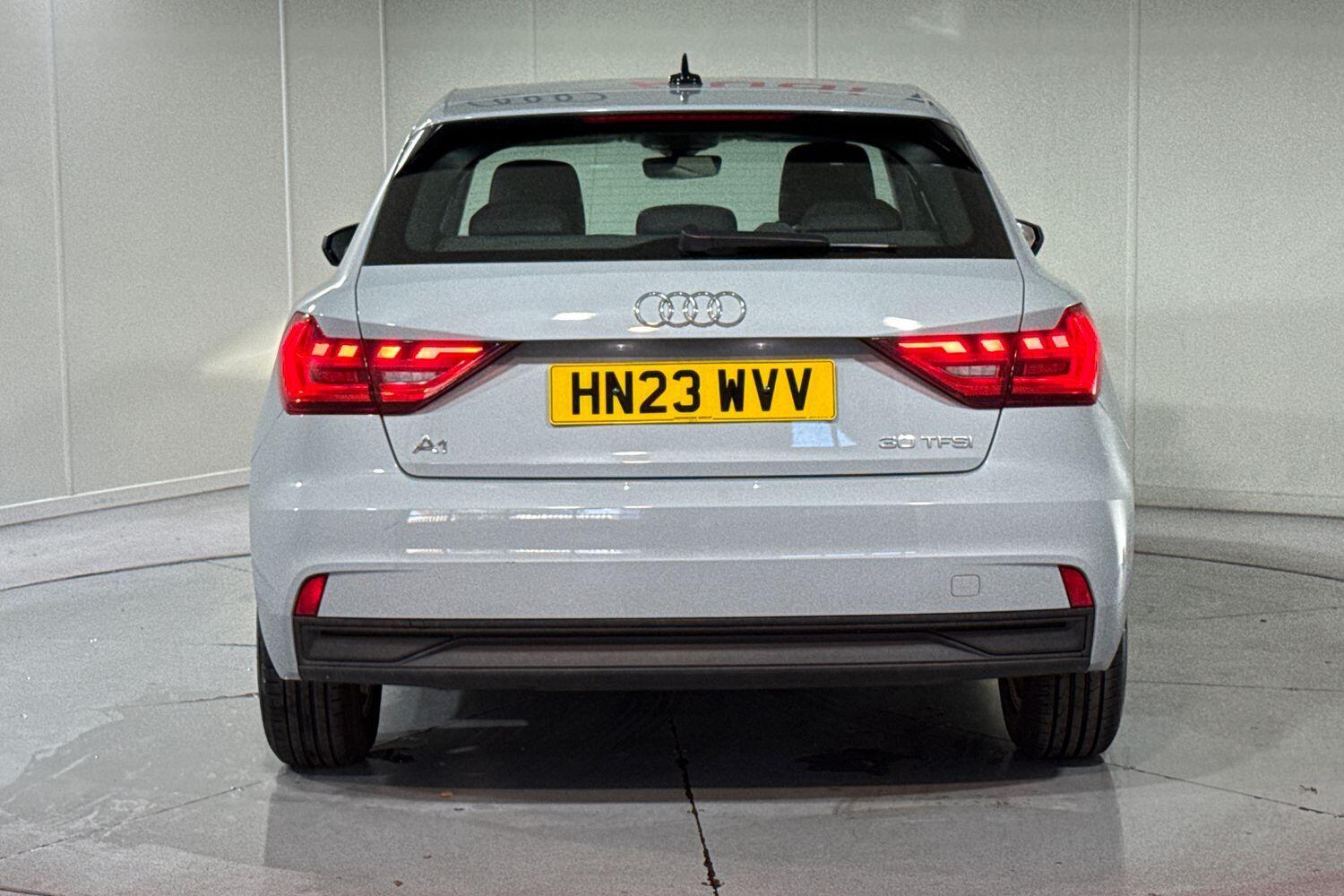 Used Audi A1 for sale - 76658749: Photo 8