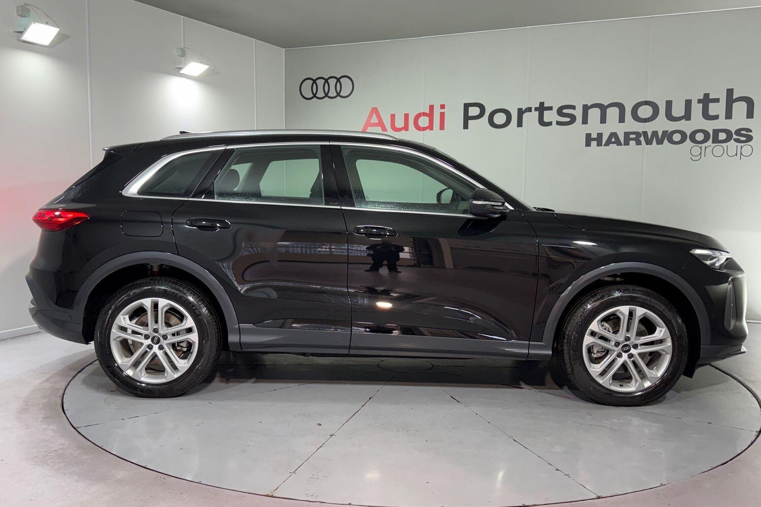 Used Audi Q5 2025 for sale - 77330445: Photo 2